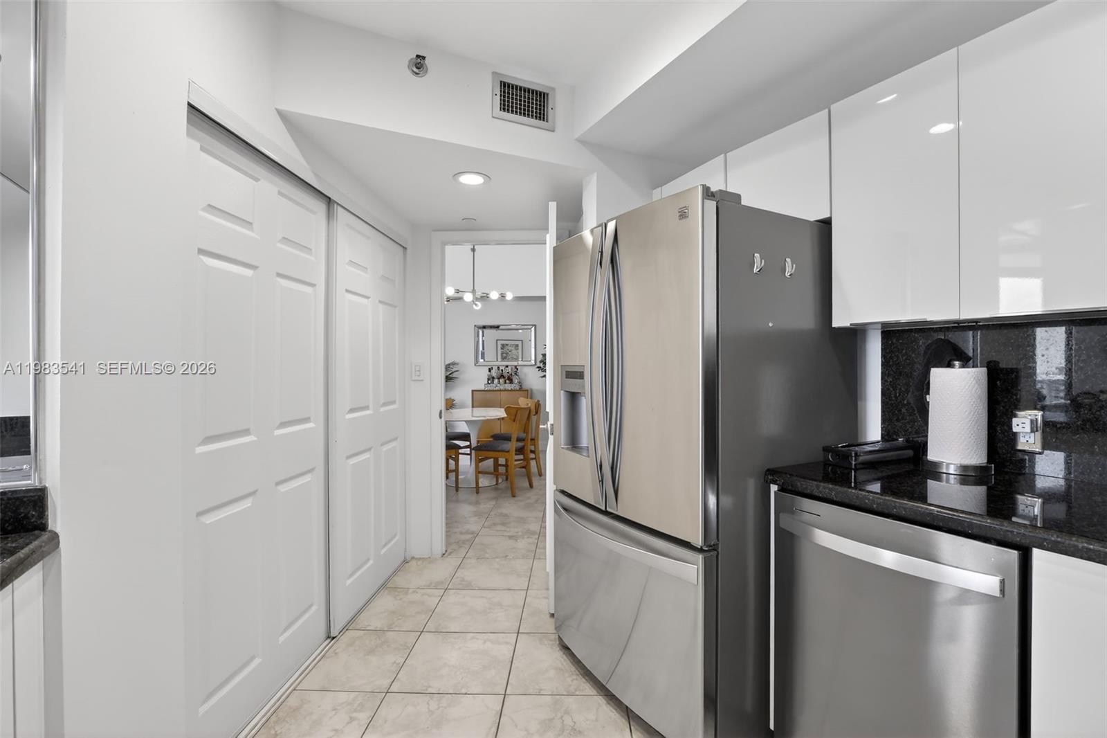 20281 E Country Club Dr #TS 5, Aventura FL 33180