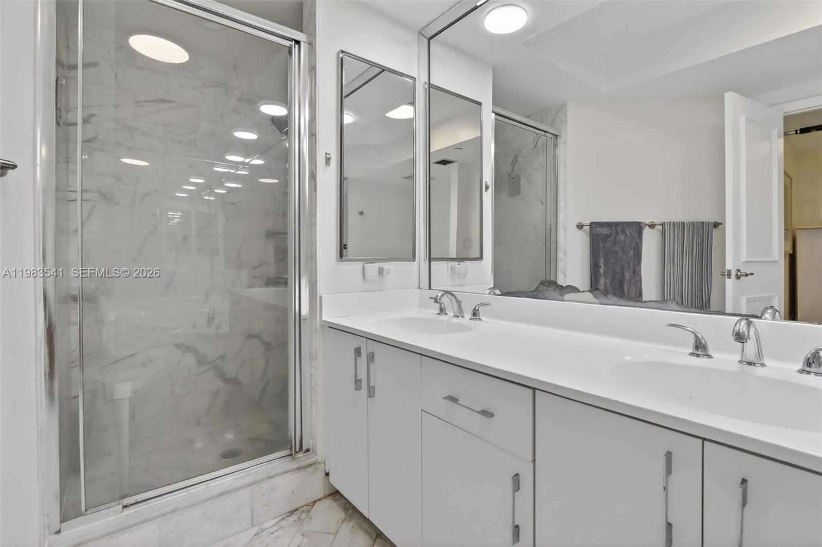 20281 E Country Club Dr #TS 5, Aventura FL 33180