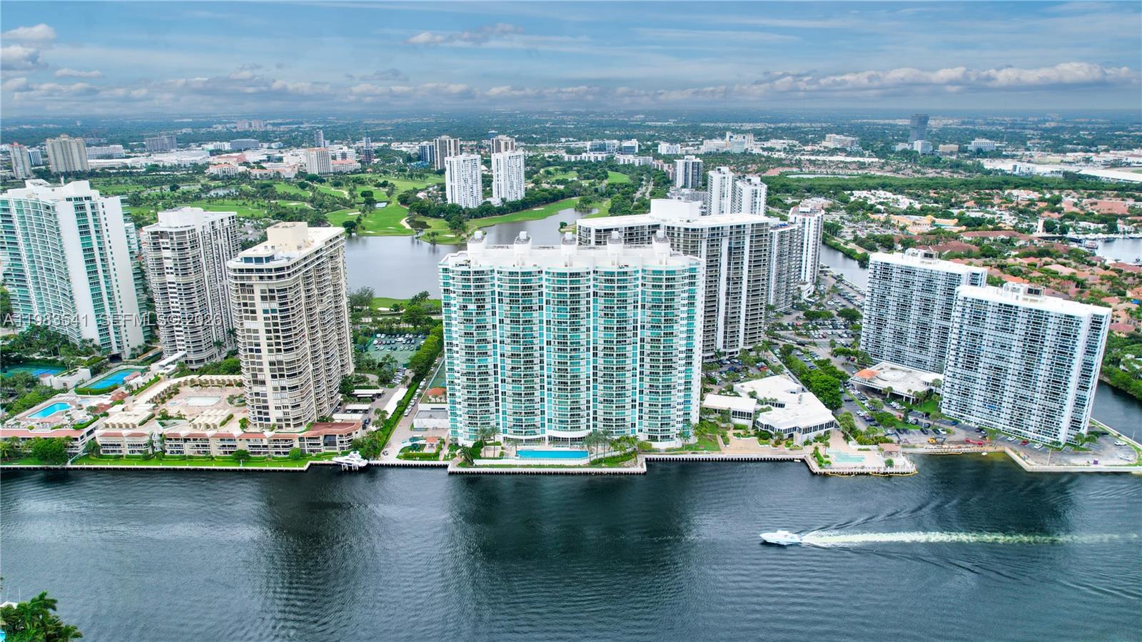 20281 E Country Club Dr #TS 5, Aventura FL 33180