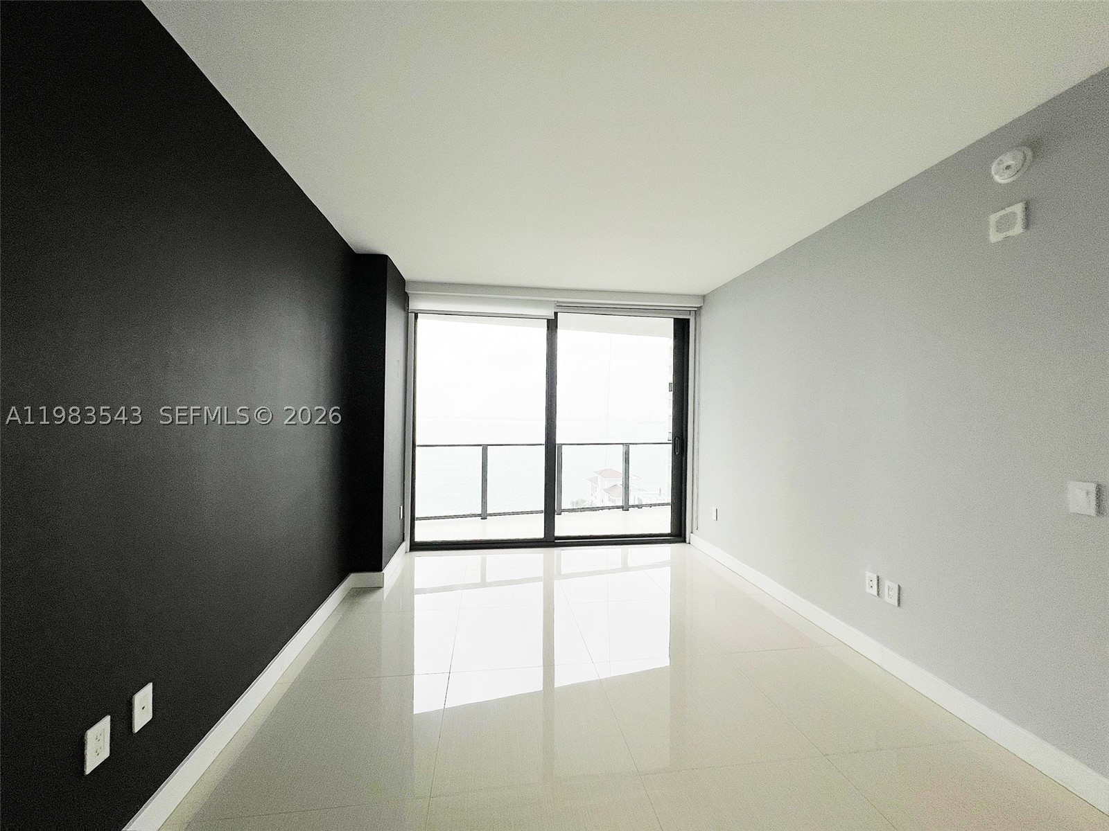 460 NE 28th St #1407, Miami FL 33137