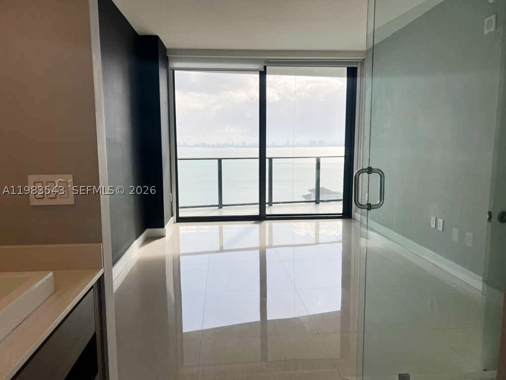 460 NE 28th St #1407, Miami FL 33137