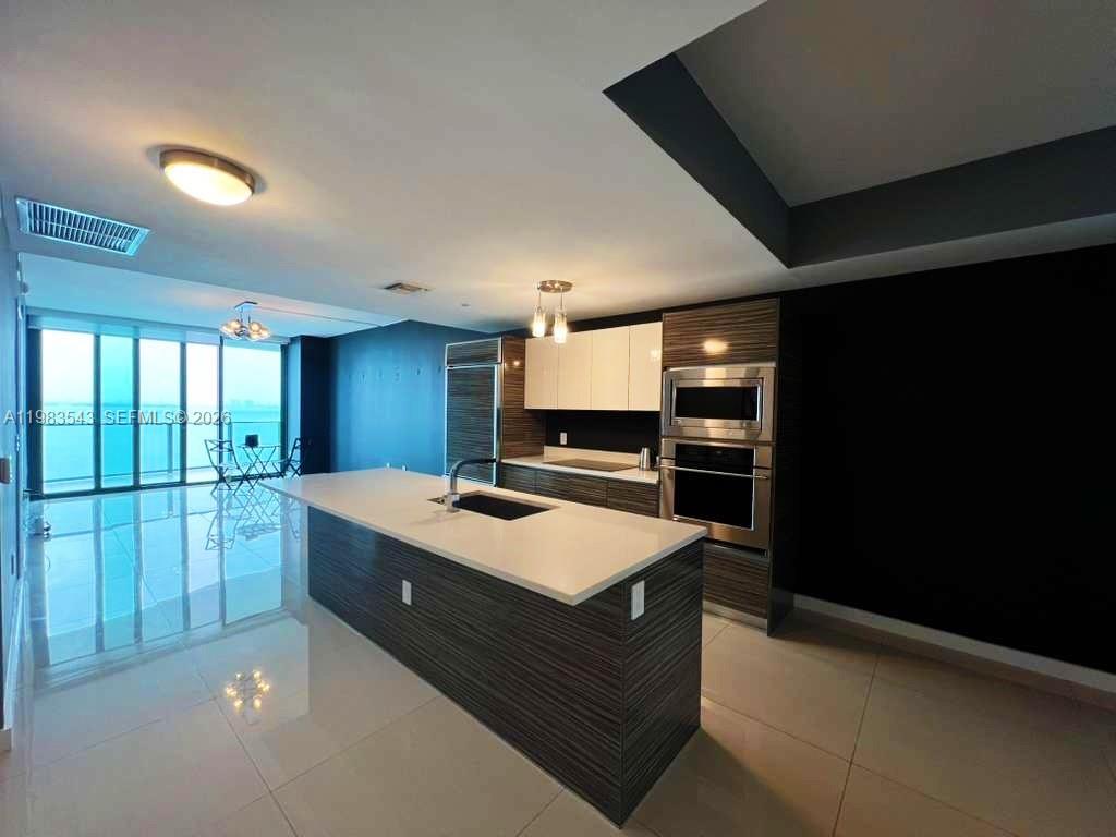 460 NE 28th St #1407, Miami FL 33137