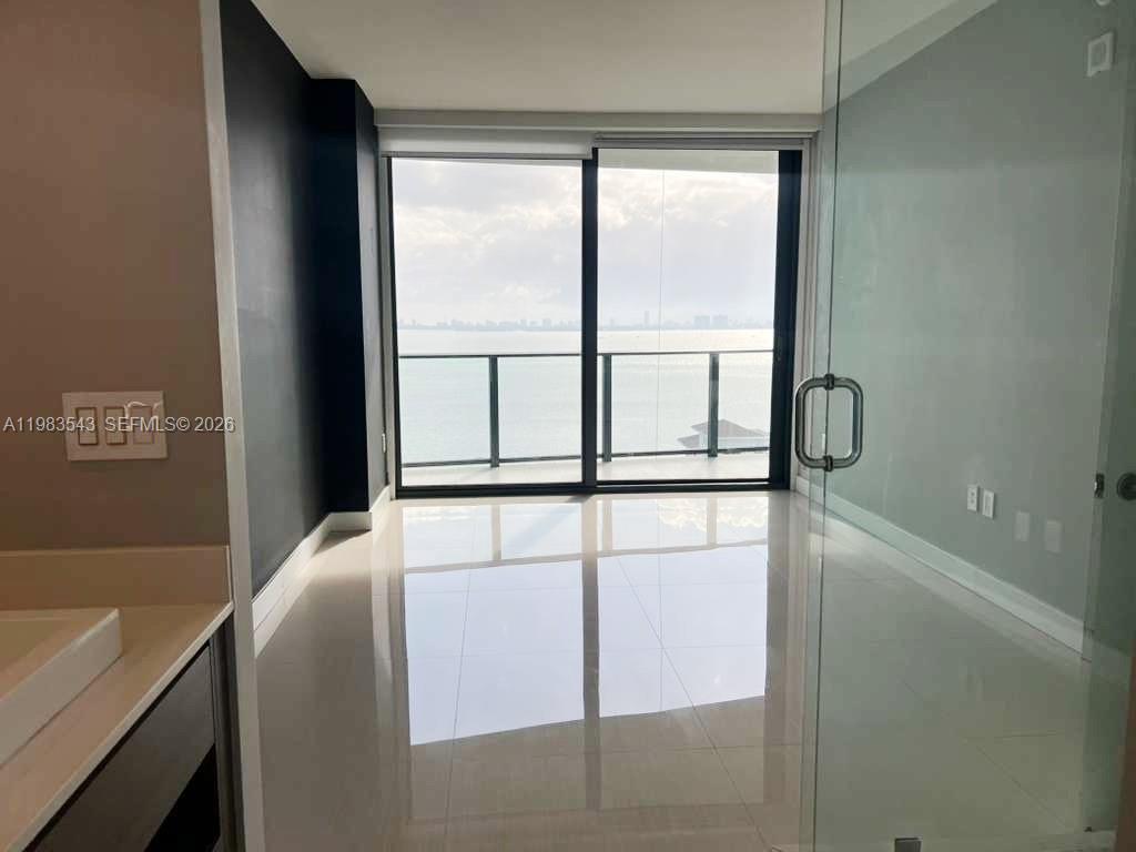460 NE 28th St #1407, Miami FL 33137