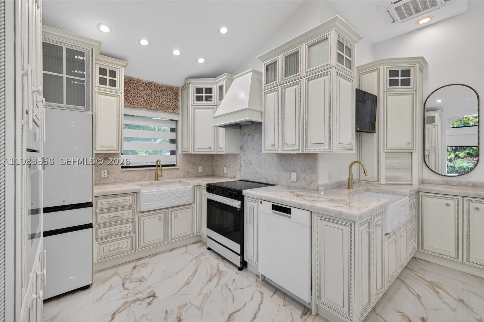 941 NE 119th St, Biscayne Park FL 33161