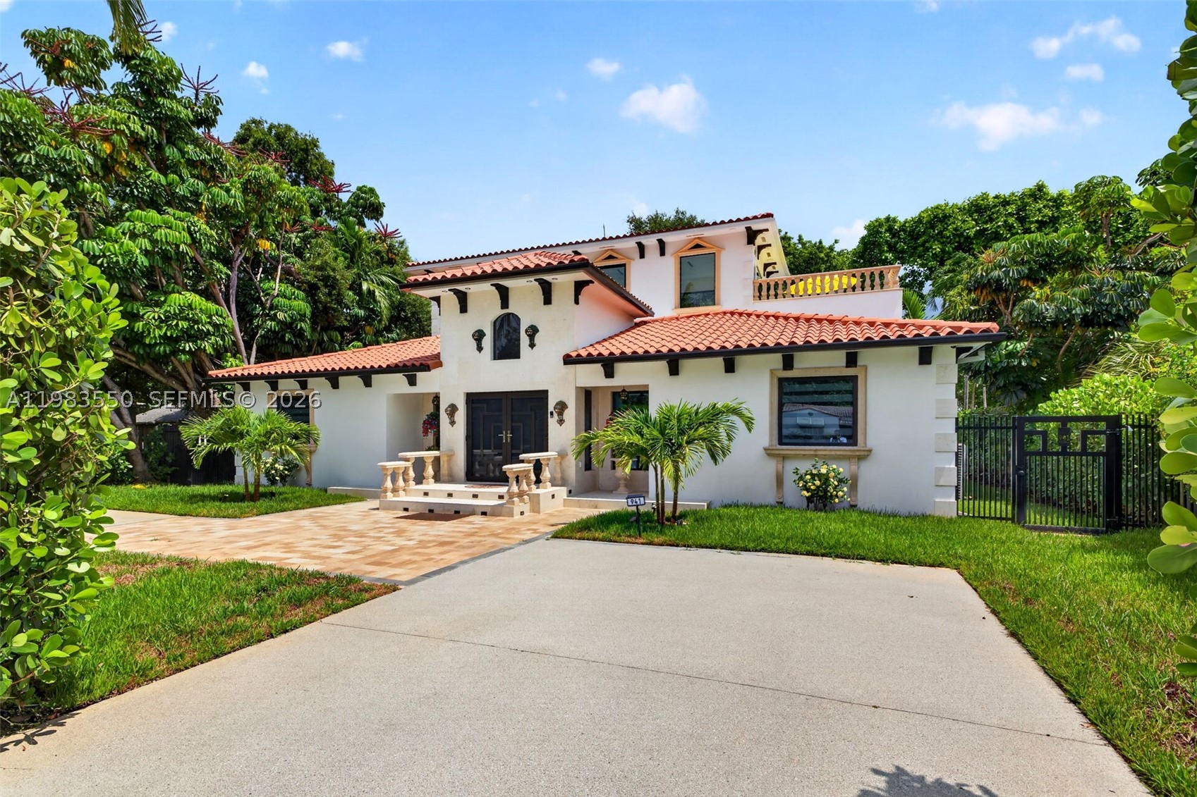 941 NE 119th St, Biscayne Park FL 33161