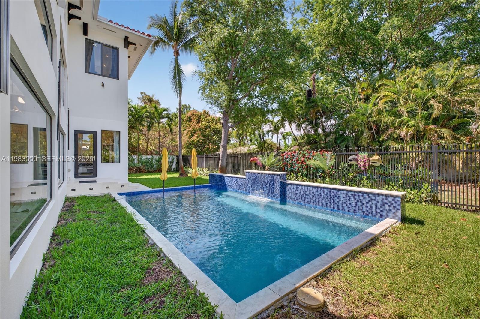 941 NE 119th St, Biscayne Park FL 33161