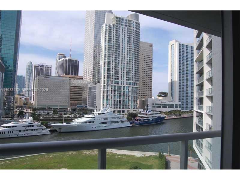 475 BRICKELL AVE #612, Miami FL 33131