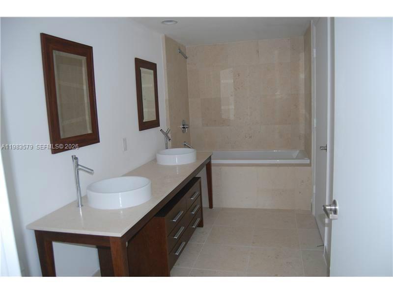 475 BRICKELL AVE #612, Miami FL 33131