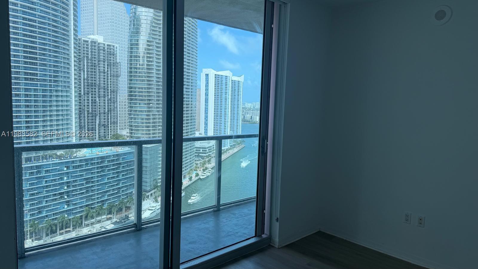 500 Brickell Ave #3005, Miami FL 33131