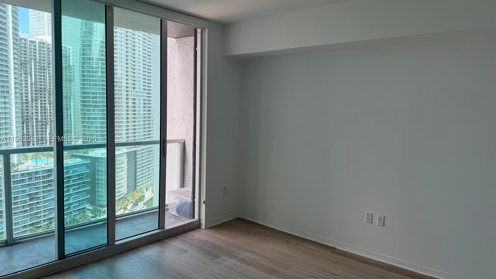 500 Brickell Ave #3005, Miami FL 33131