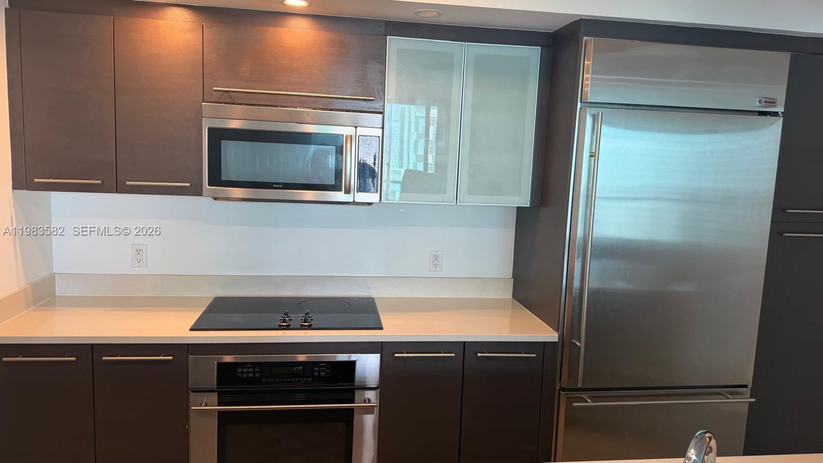 500 Brickell Ave #3005, Miami FL 33131