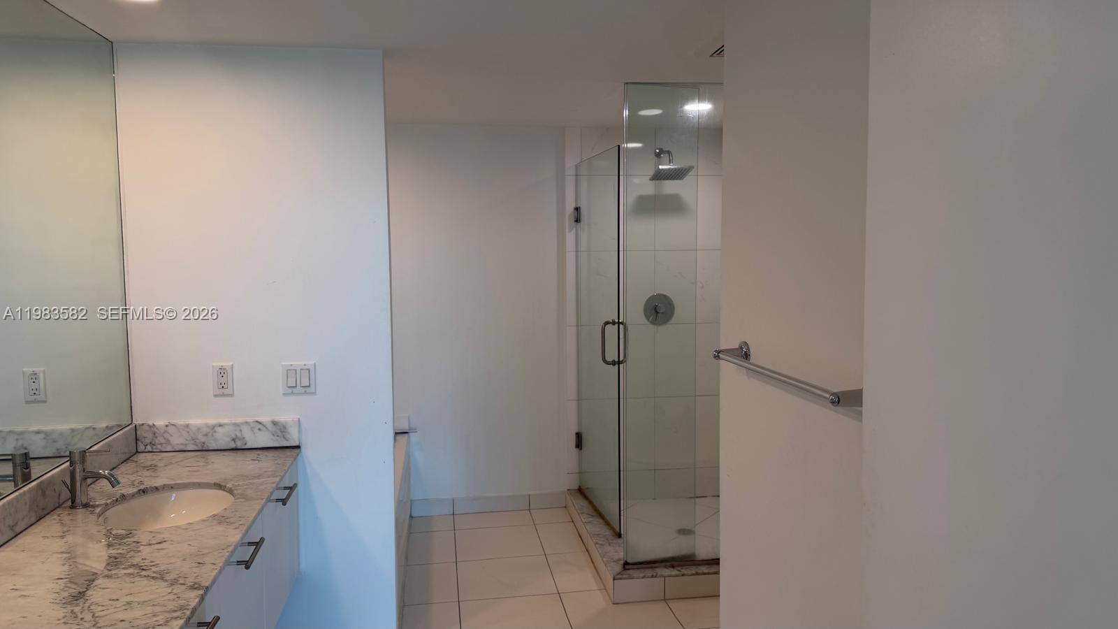 500 Brickell Ave #3005, Miami FL 33131