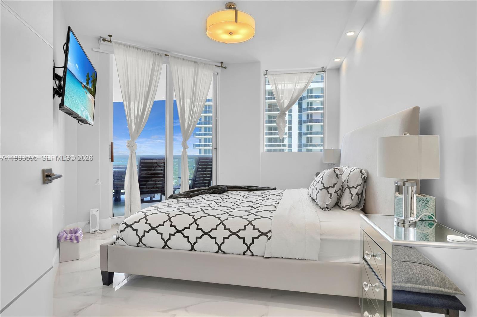 4775 Collins Ave #3508, Miami Beach FL 33140