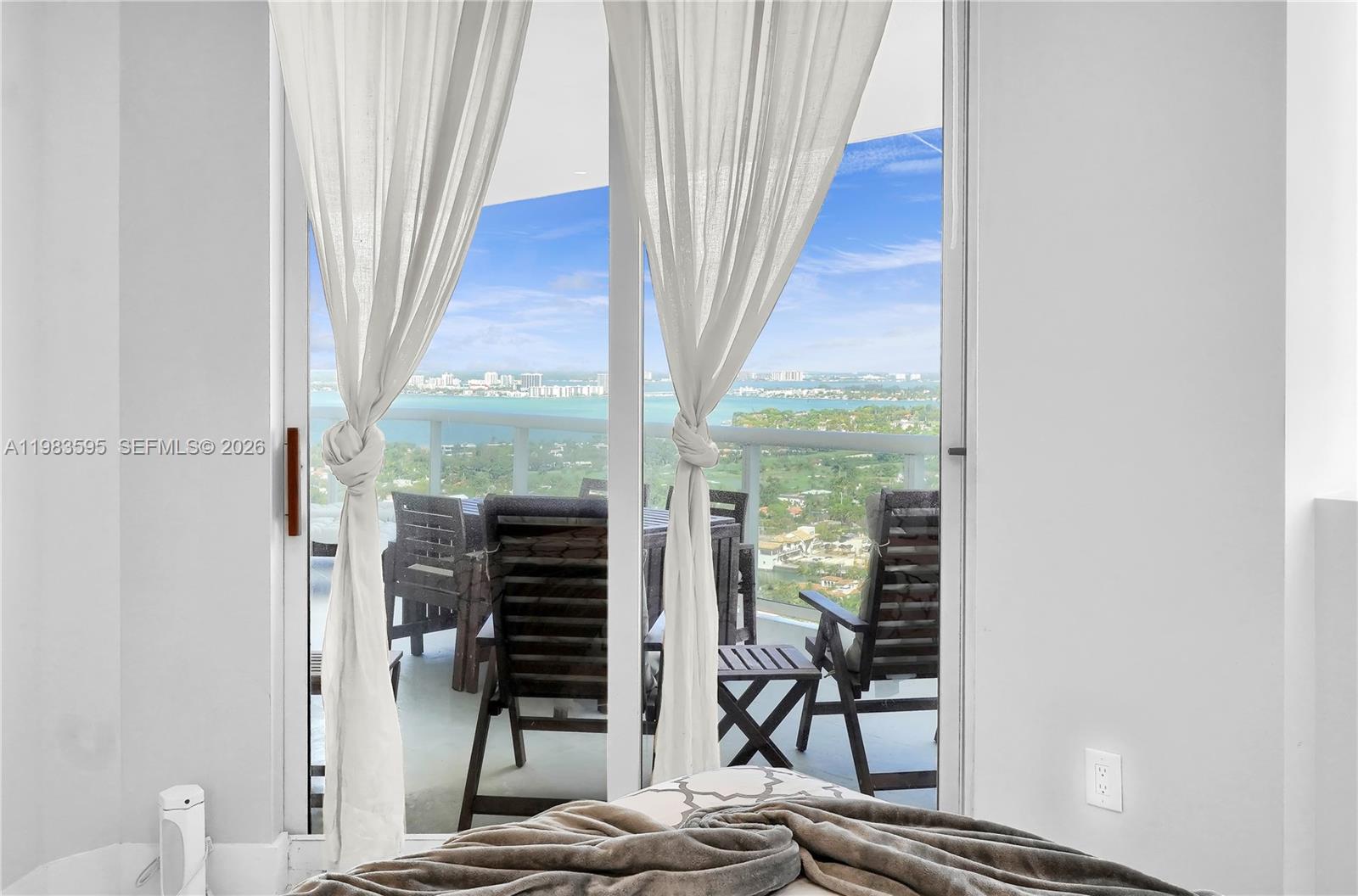 4775 Collins Ave #3508, Miami Beach FL 33140