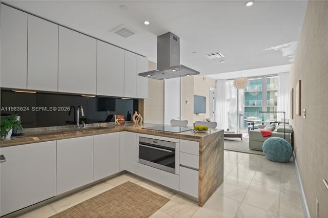 700 NE 26th Ter #2404, Miami FL 33137