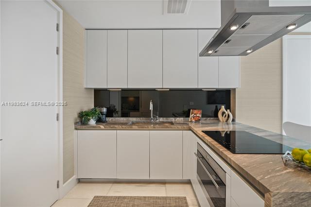 700 NE 26th Ter #2404, Miami FL 33137