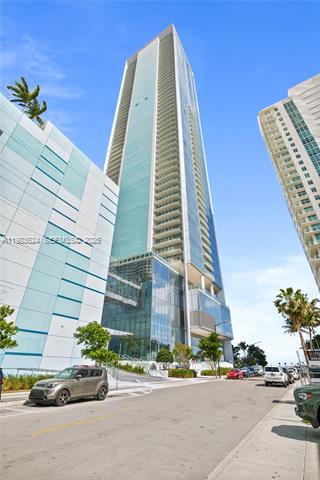 700 NE 26th Ter #2404, Miami FL 33137