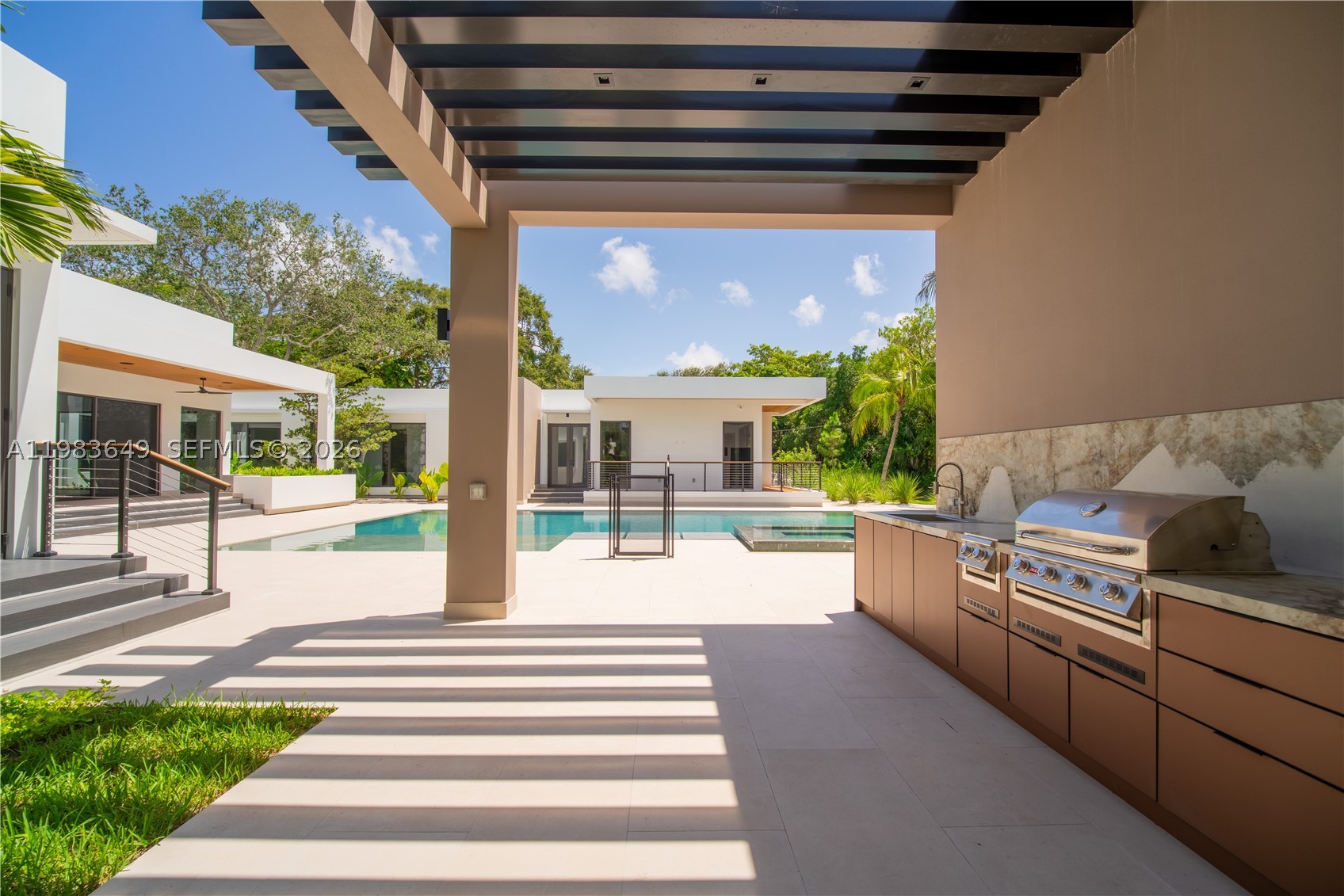 11720 SW 77th Ave, Pinecrest FL 33156