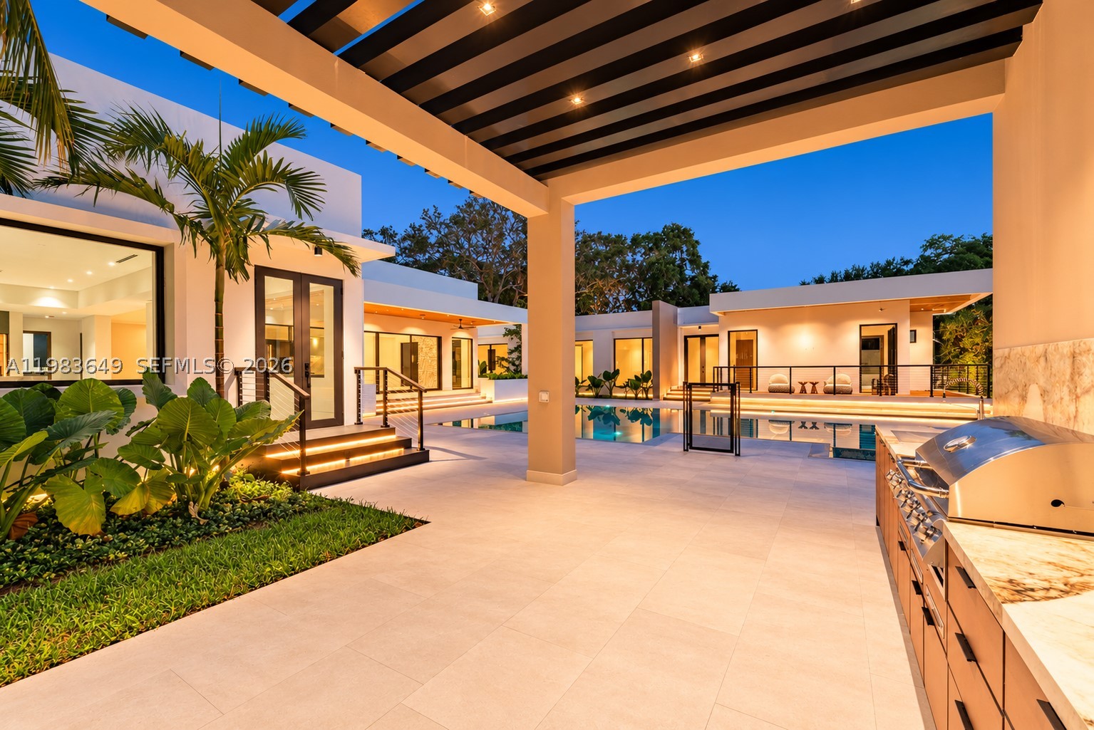 11720 SW 77th Ave, Pinecrest FL 33156