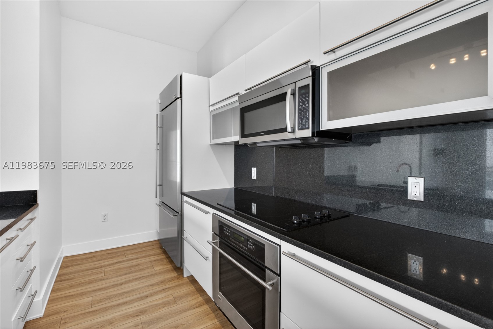 950 Brickell Bay Dr #4100, Miami FL 33131