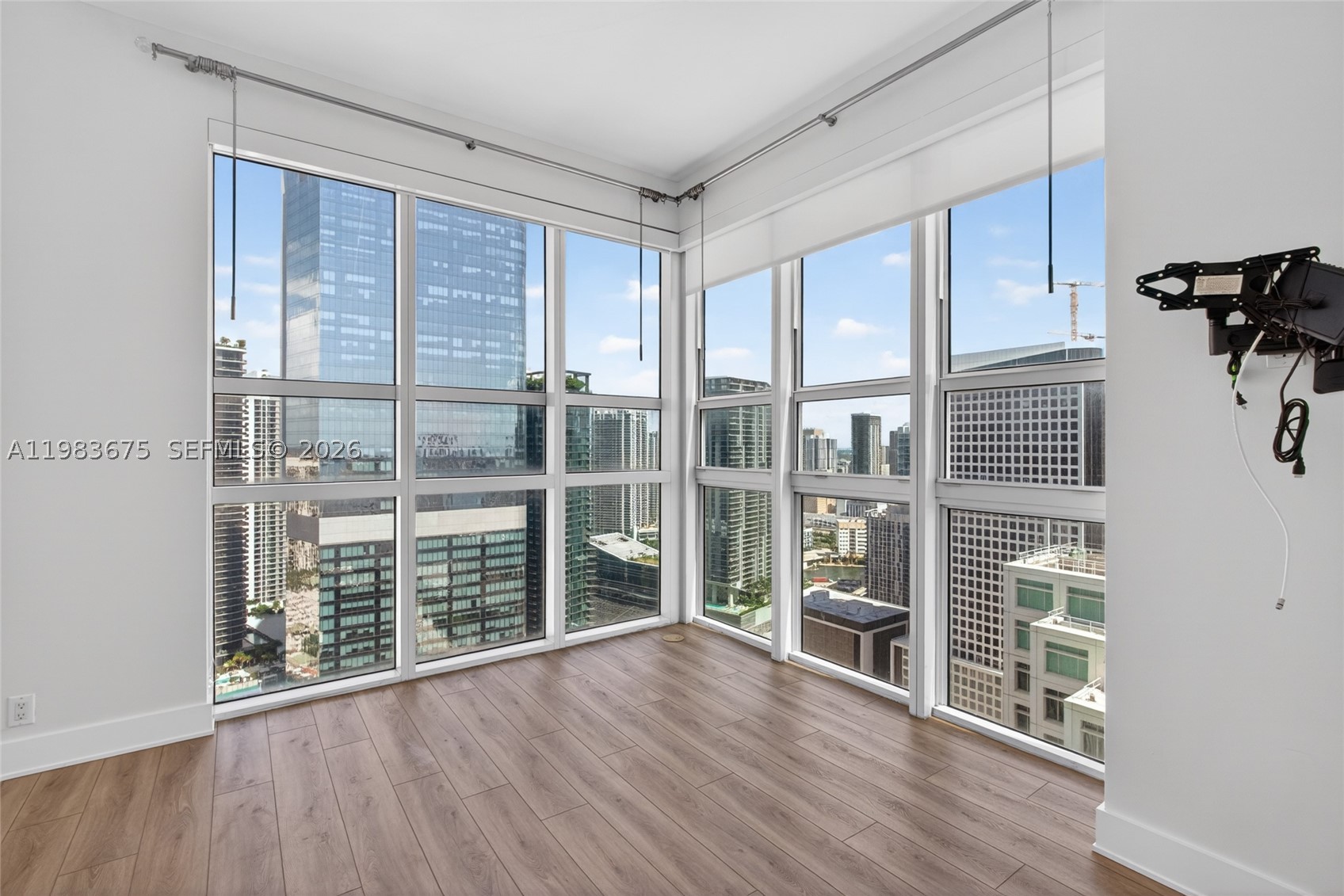 950 Brickell Bay Dr #4100, Miami FL 33131
