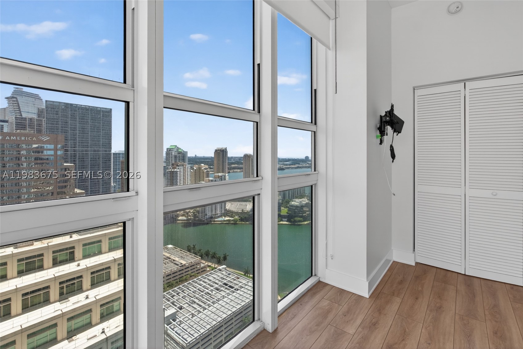 950 Brickell Bay Dr #4100, Miami FL 33131