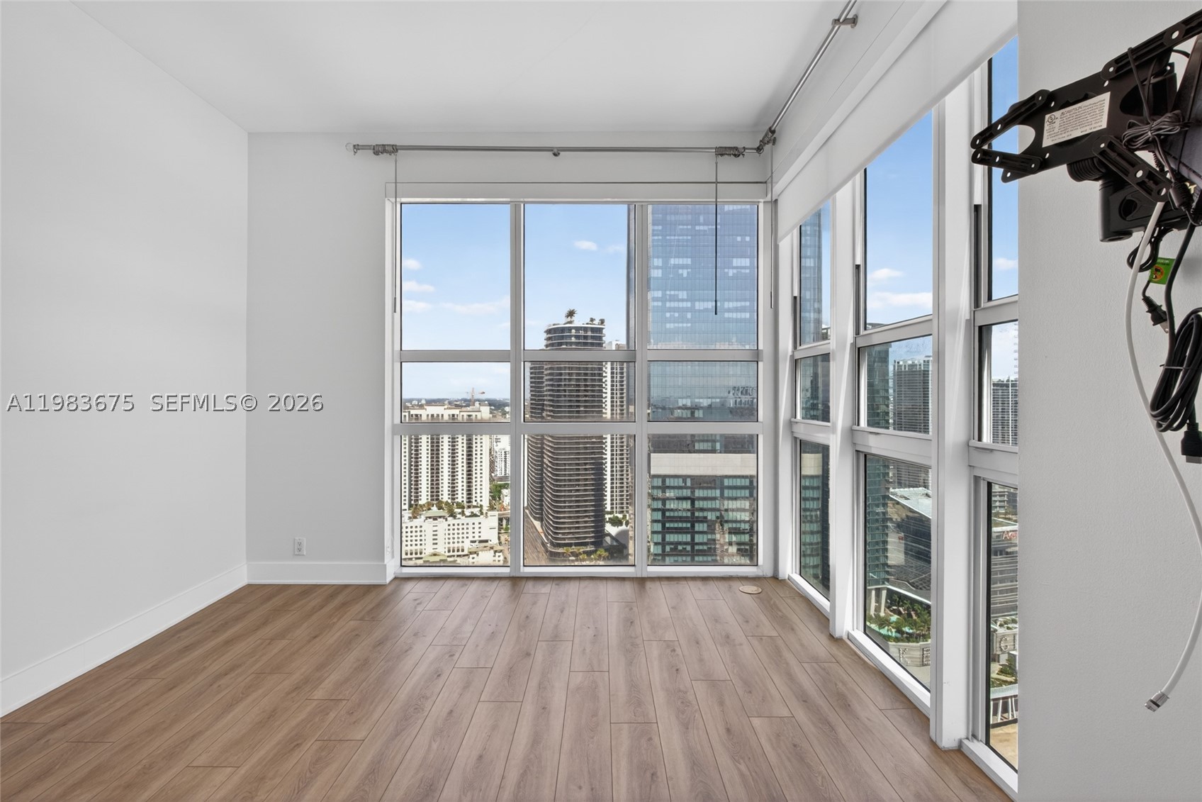 950 Brickell Bay Dr #4100, Miami FL 33131