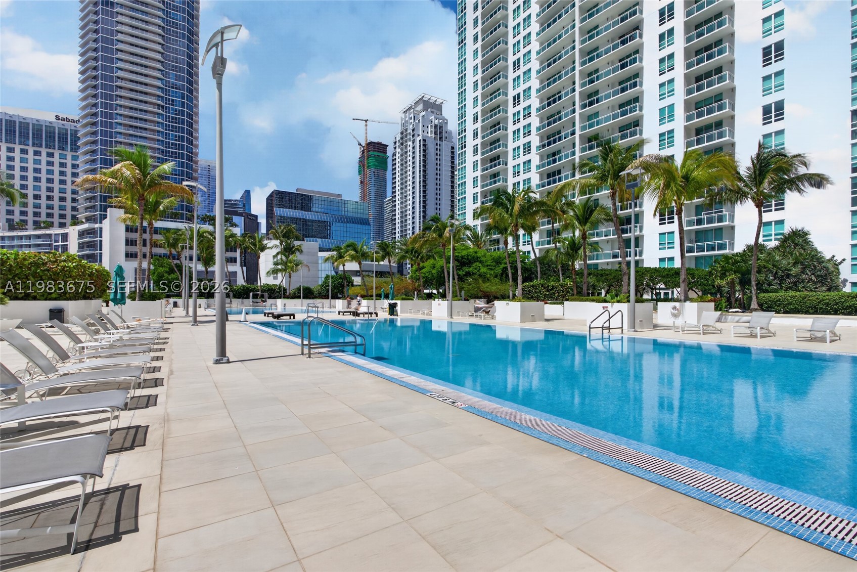 950 Brickell Bay Dr #4100, Miami FL 33131