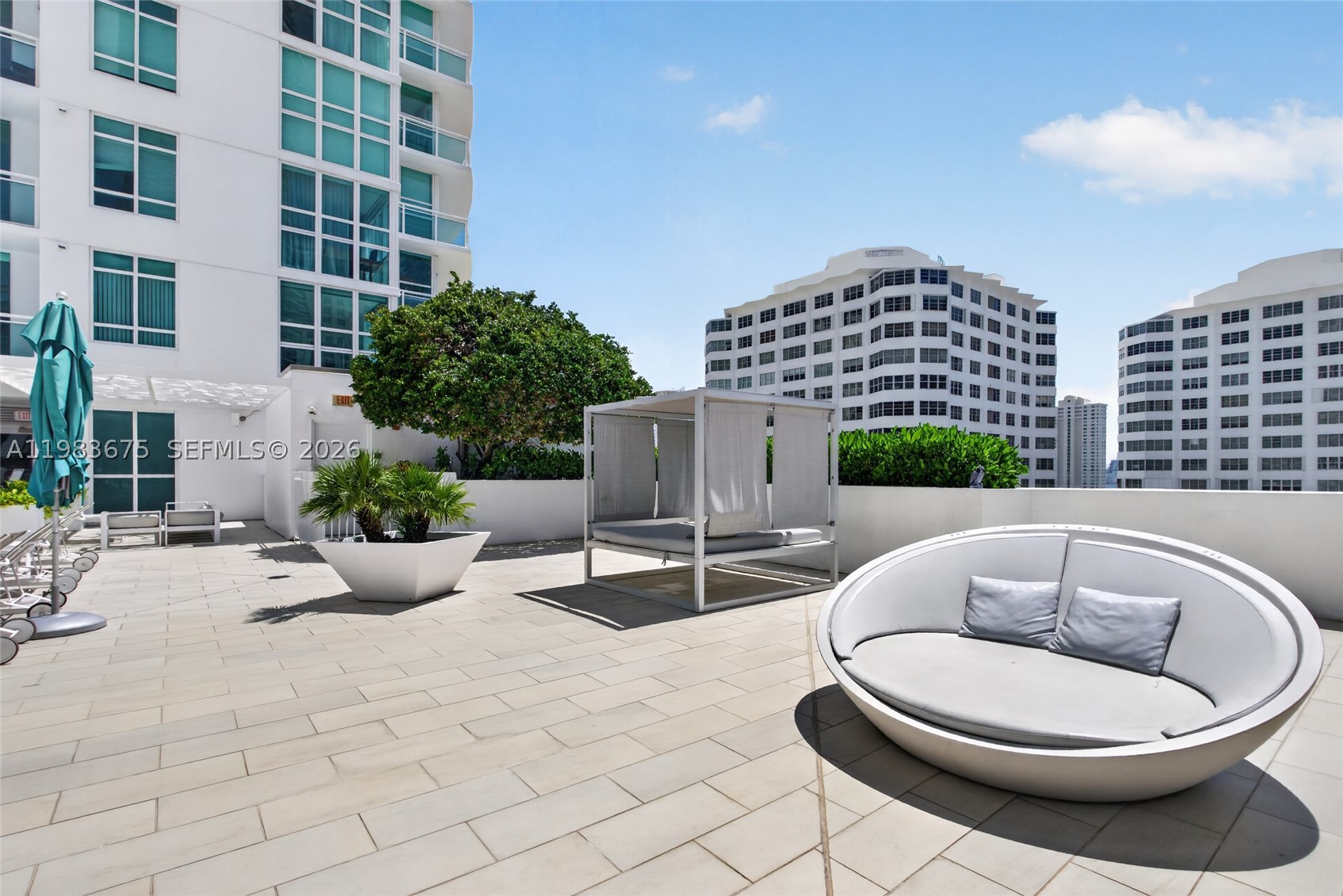 950 Brickell Bay Dr #4100, Miami FL 33131