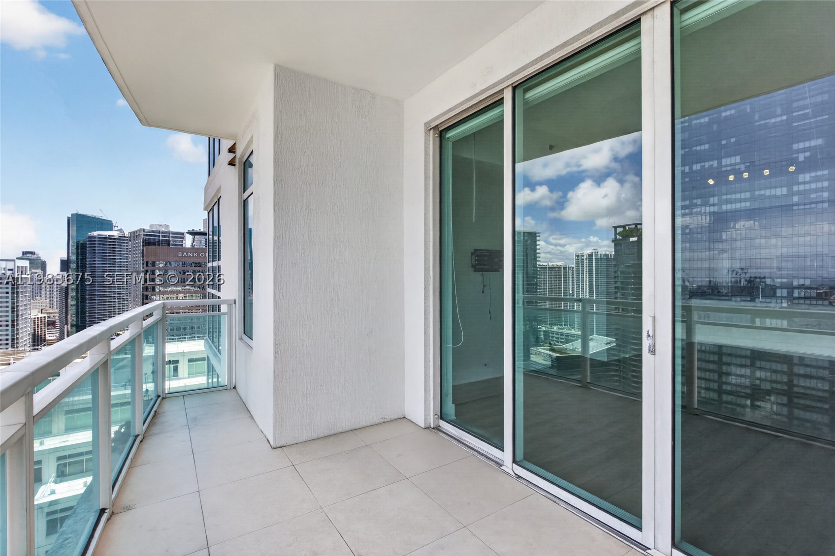 950 Brickell Bay Dr #4100, Miami FL 33131