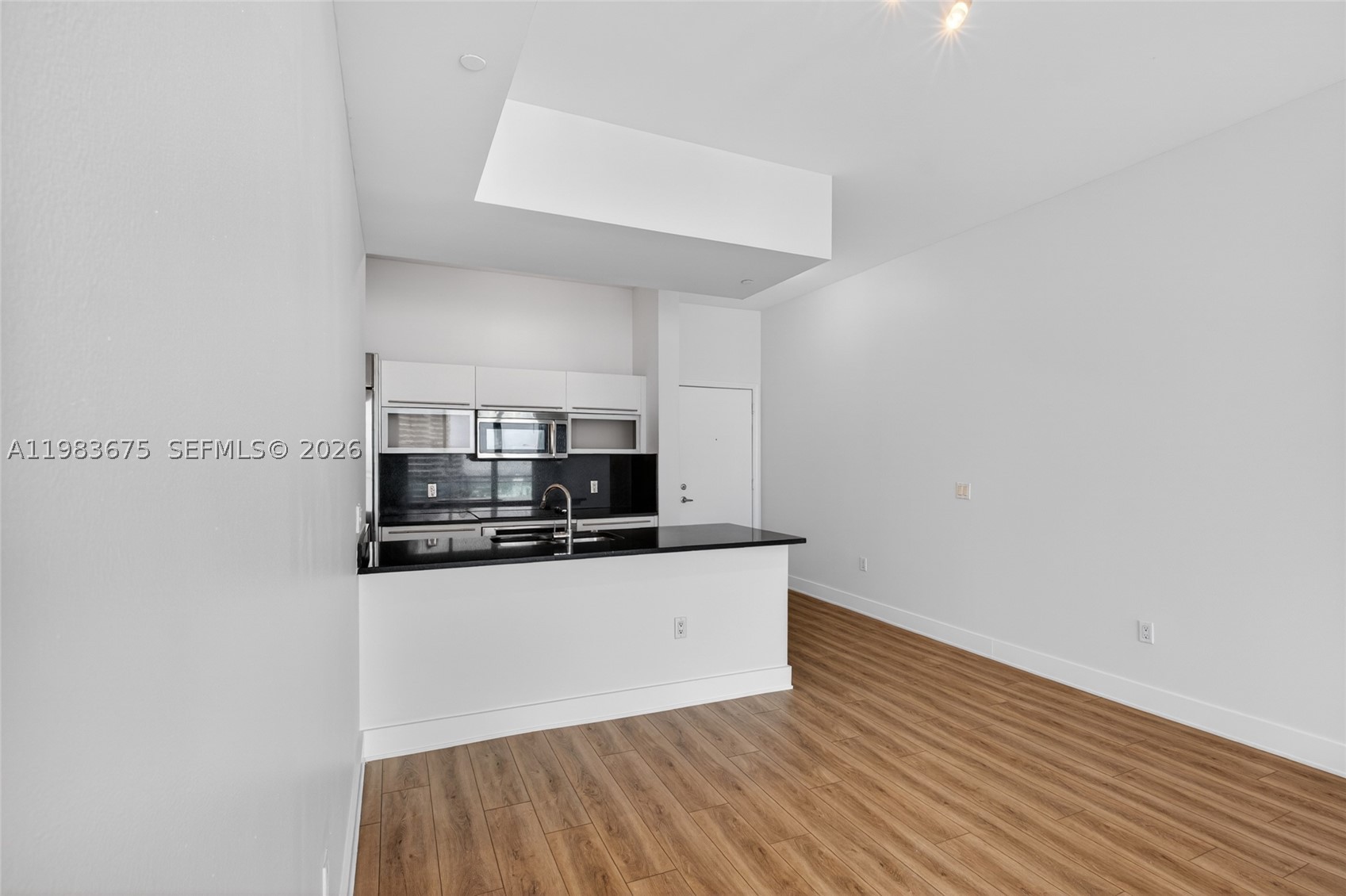 950 Brickell Bay Dr #4100, Miami FL 33131
