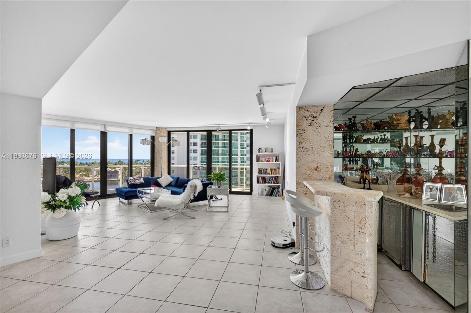 20281 E Country Club Dr #608, Aventura FL 33180