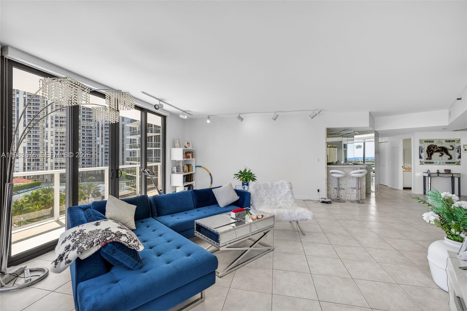 20281 E Country Club Dr #608, Aventura FL 33180