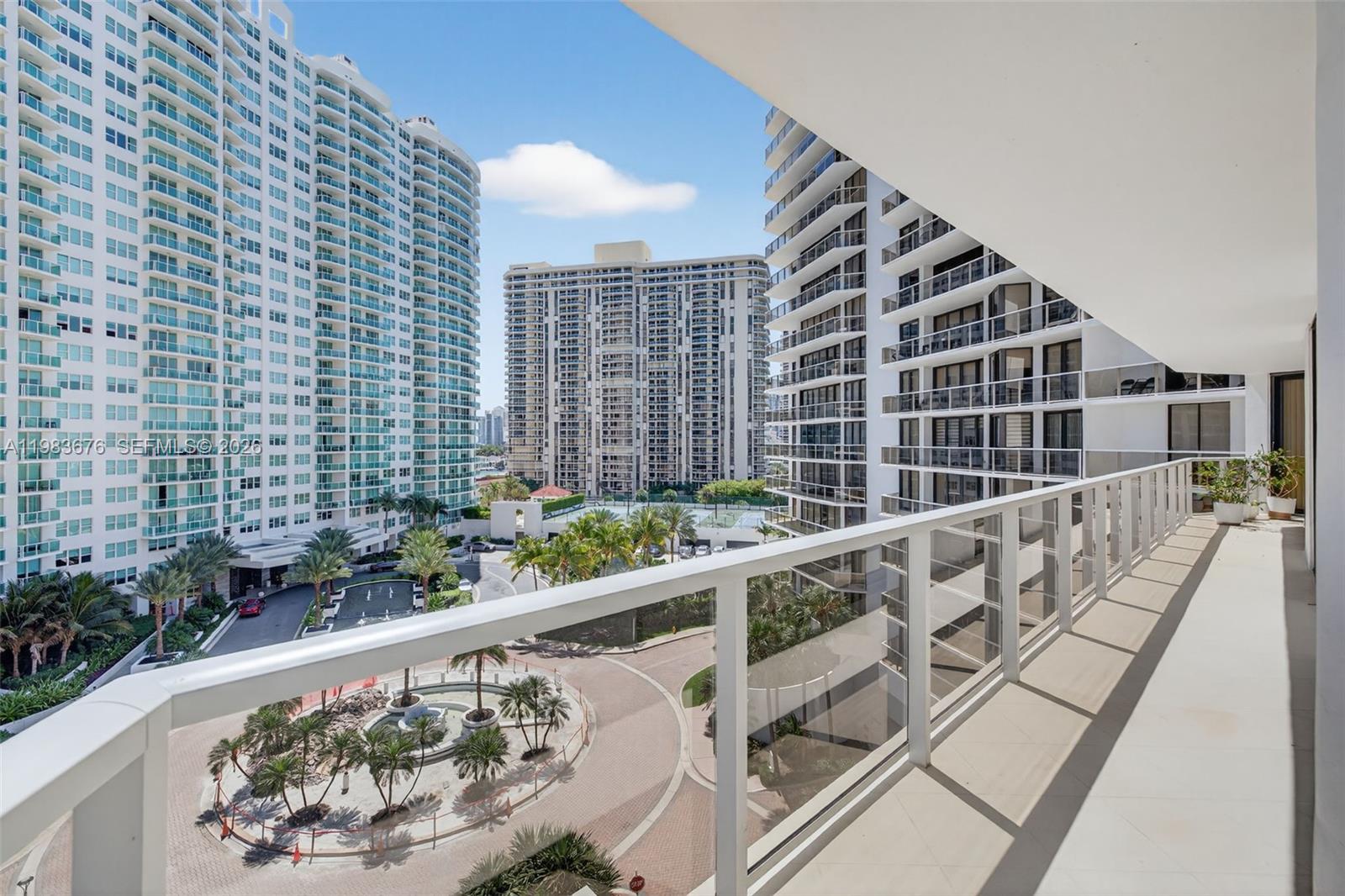20281 E Country Club Dr #608, Aventura FL 33180