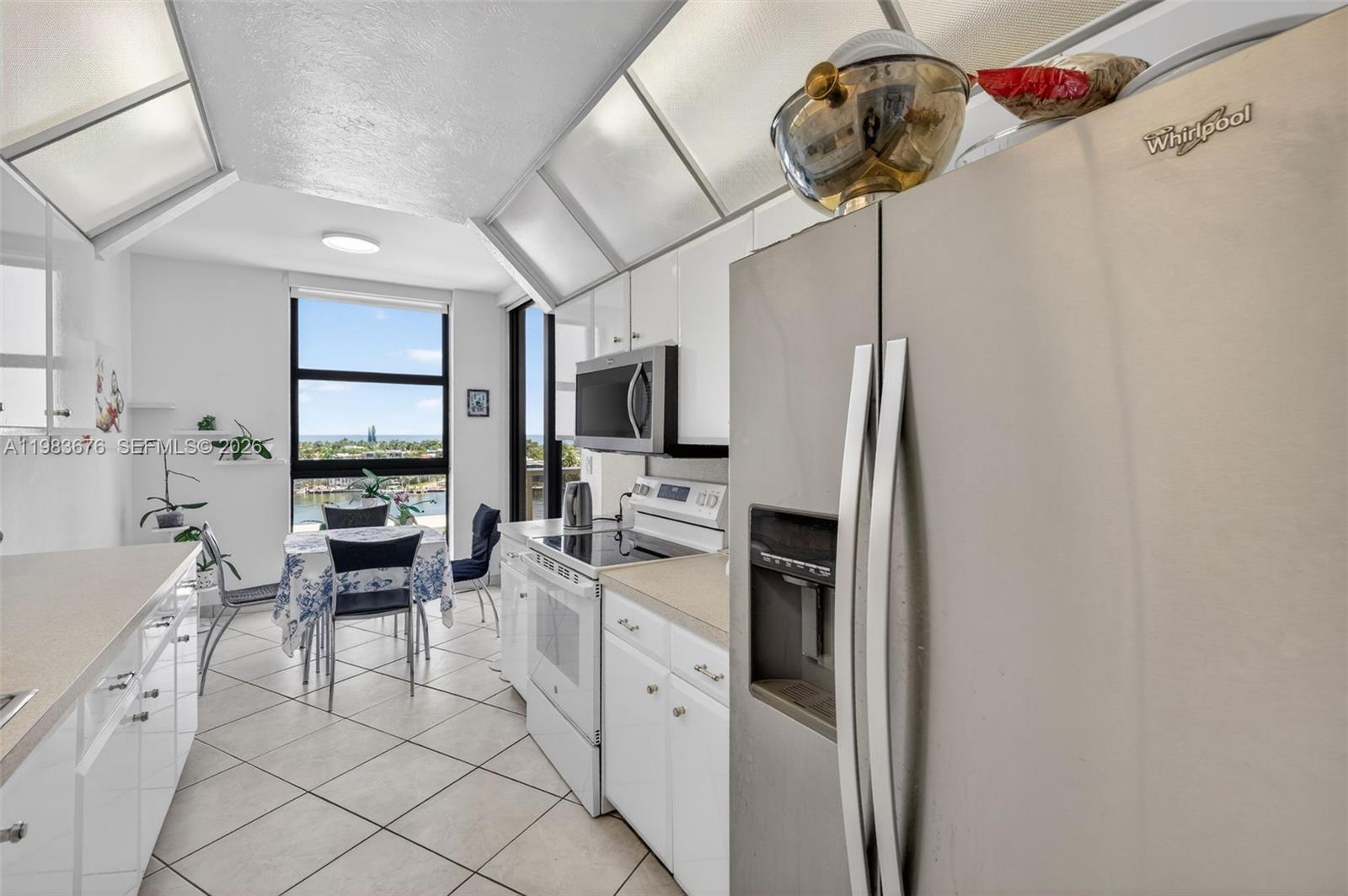 20281 E Country Club Dr #608, Aventura FL 33180