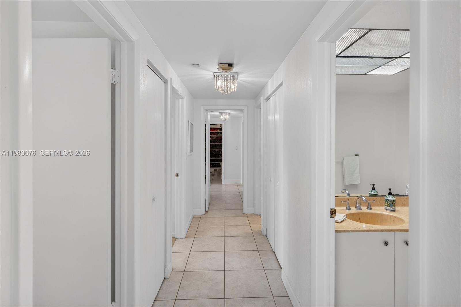 20281 E Country Club Dr #608, Aventura FL 33180