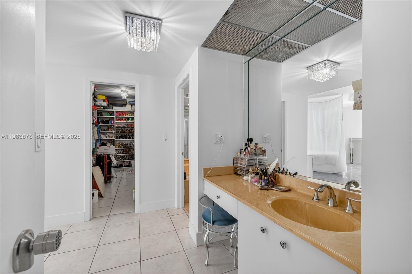 20281 E Country Club Dr #608, Aventura FL 33180