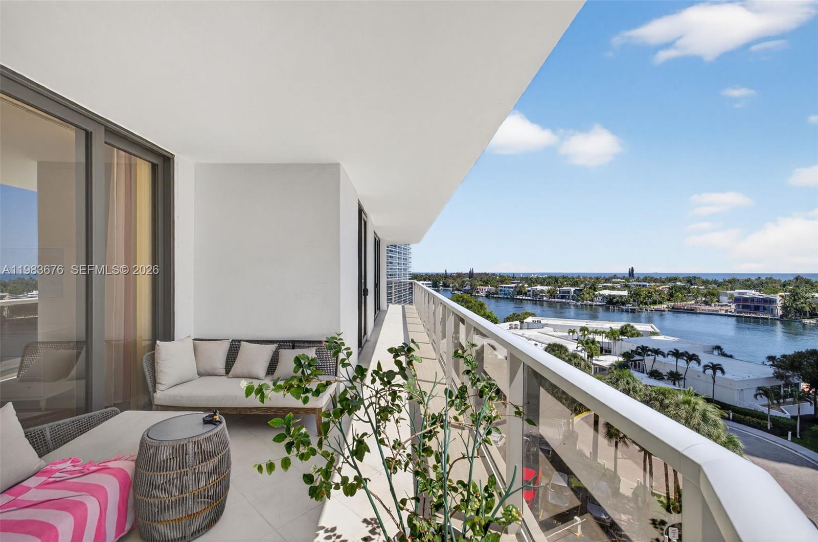 20281 E Country Club Dr #608, Aventura FL 33180