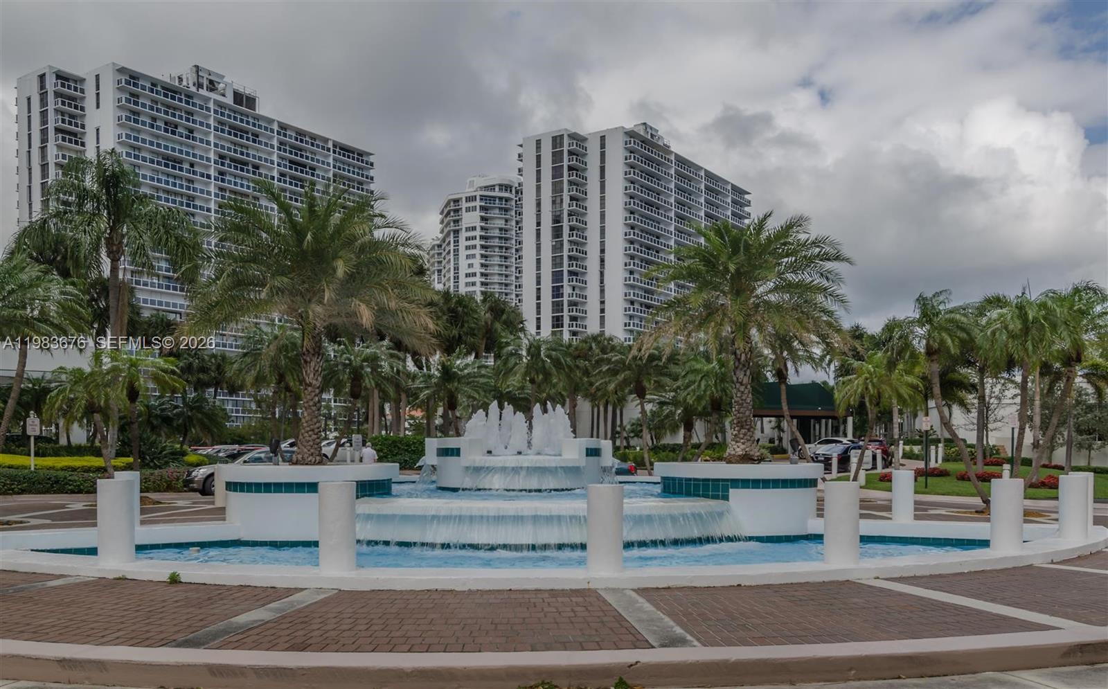 20281 E Country Club Dr #608, Aventura FL 33180
