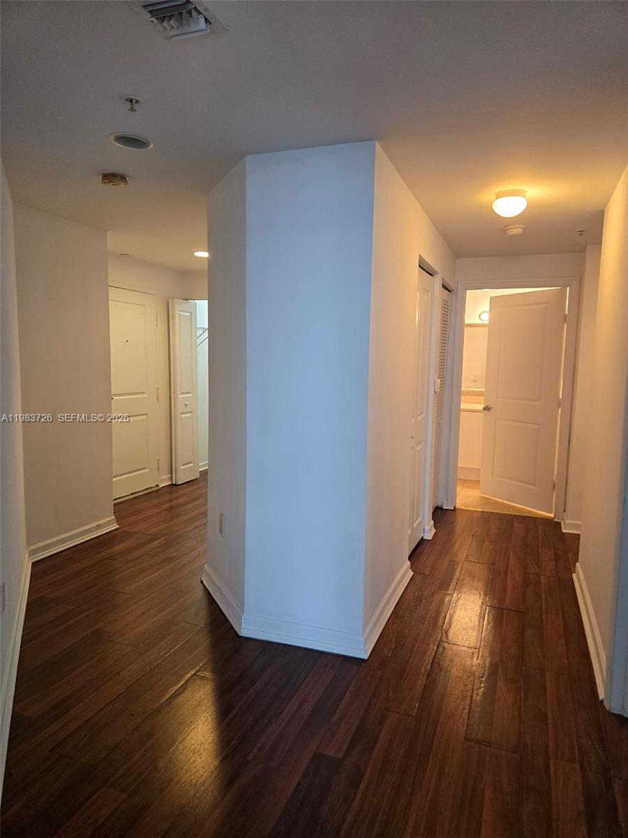 7910 Harbor Island Dr #510, North Bay Village FL 33141