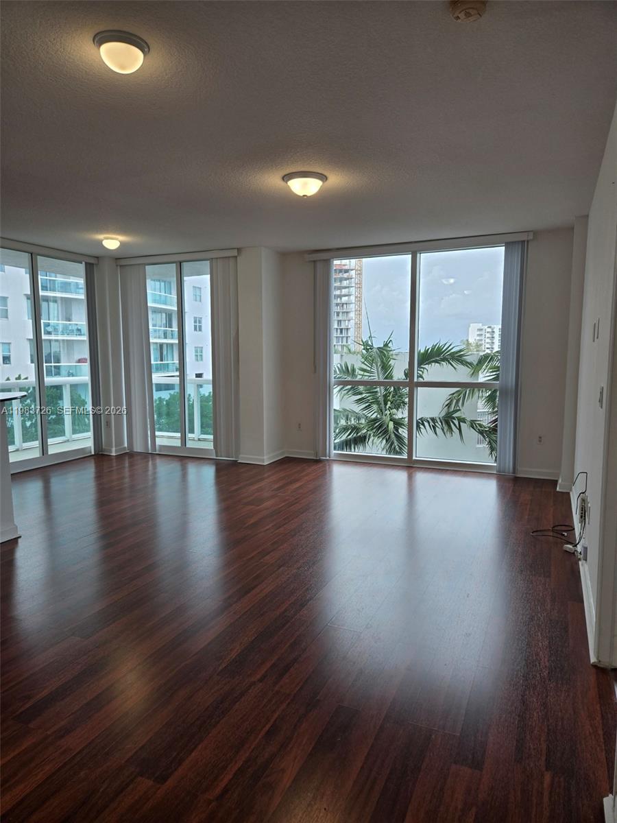7910 Harbor Island Dr #510, North Bay Village FL 33141