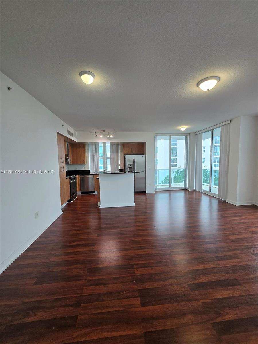 7910 Harbor Island Dr #510, North Bay Village FL 33141