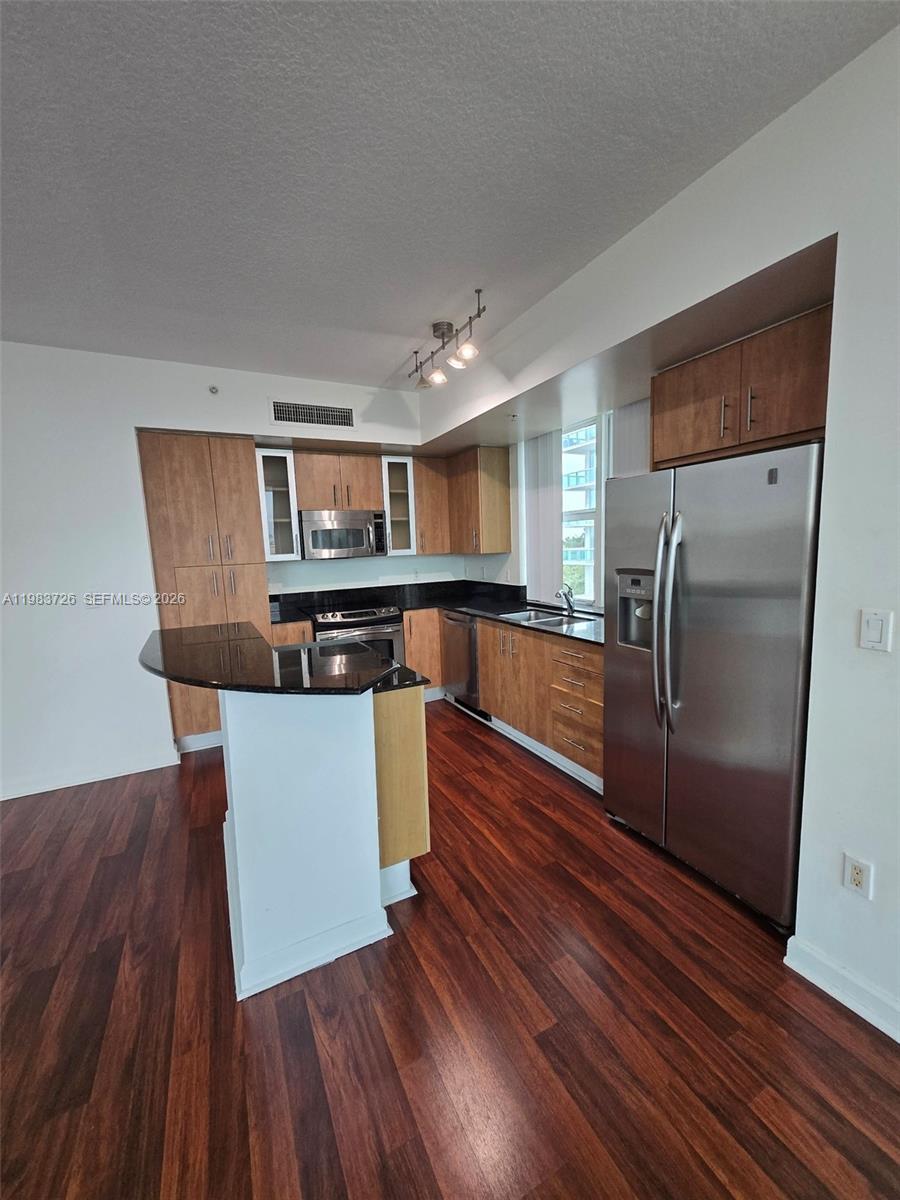 7910 Harbor Island Dr #510, North Bay Village FL 33141