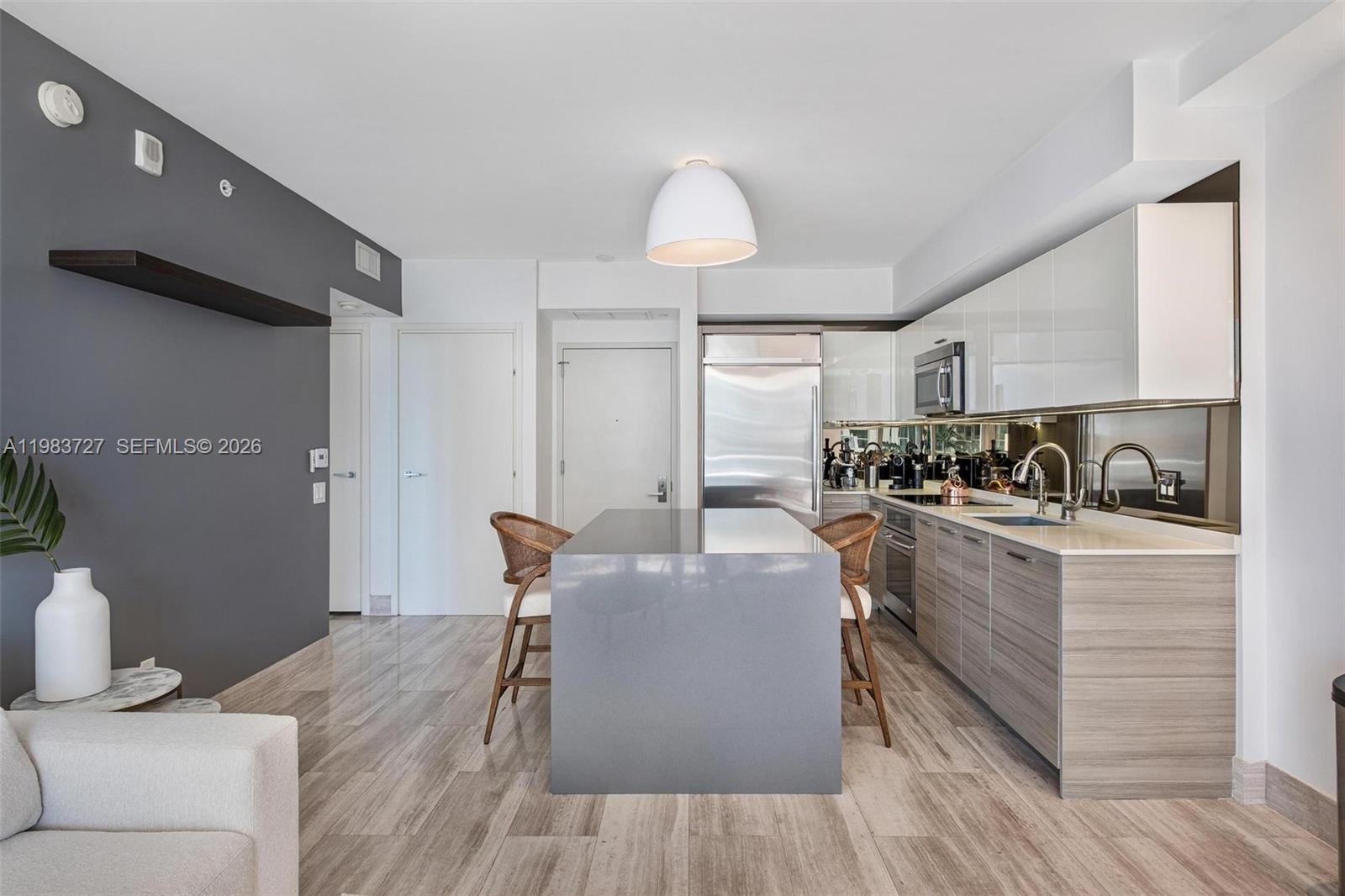 1300 Brickell Bay Dr #1102, Miami FL 33131
