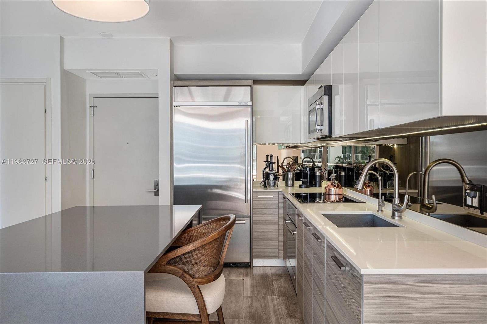 1300 Brickell Bay Dr #1102, Miami FL 33131