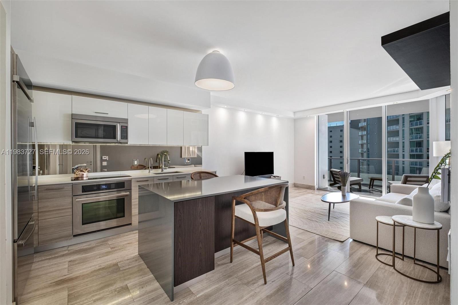 1300 Brickell Bay Dr #1102, Miami FL 33131