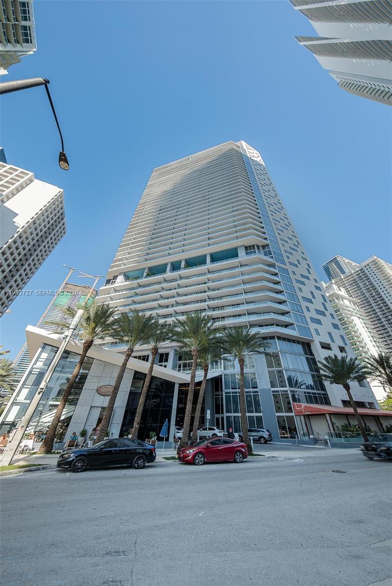 1300 Brickell Bay Dr #1102, Miami FL 33131