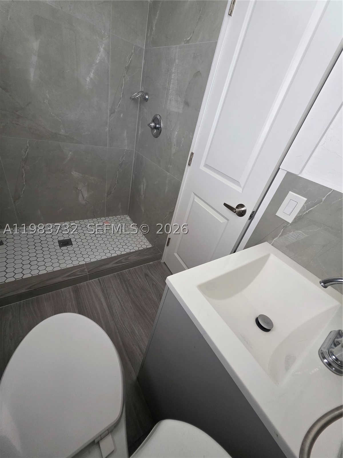 71 Esplanade Dr #D, Miami Springs FL 33166