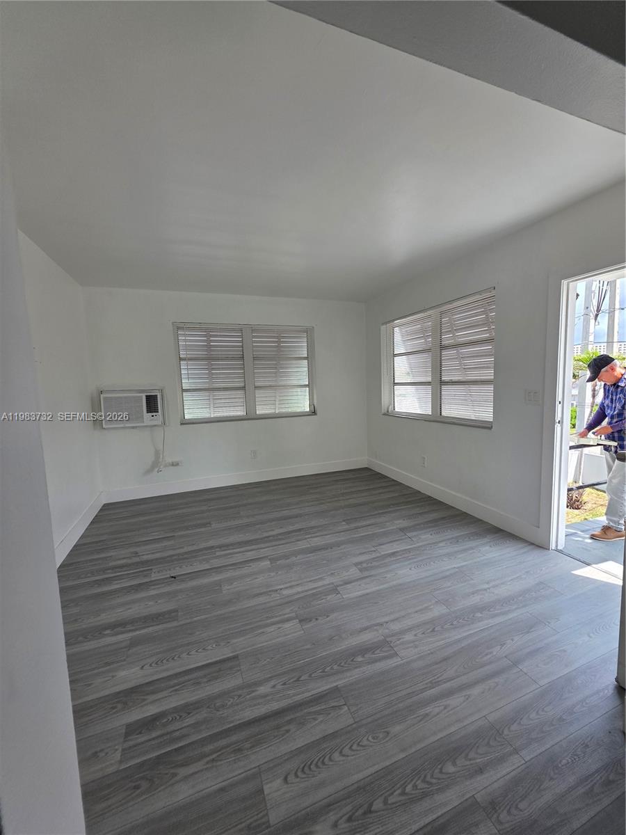 57 Esplanade Dr #71D, Miami Springs FL 33166