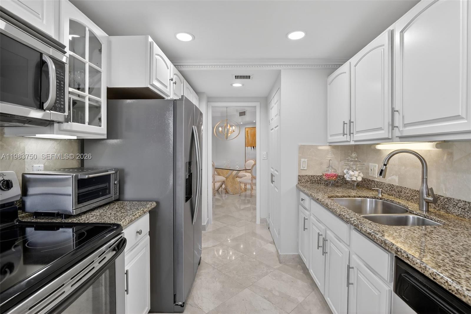 2800 Island Blvd #301, Aventura FL 33160